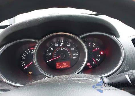 2011 Kia Sorento Lx from USA, damaged, VIN 5XYKT4A15BG170818